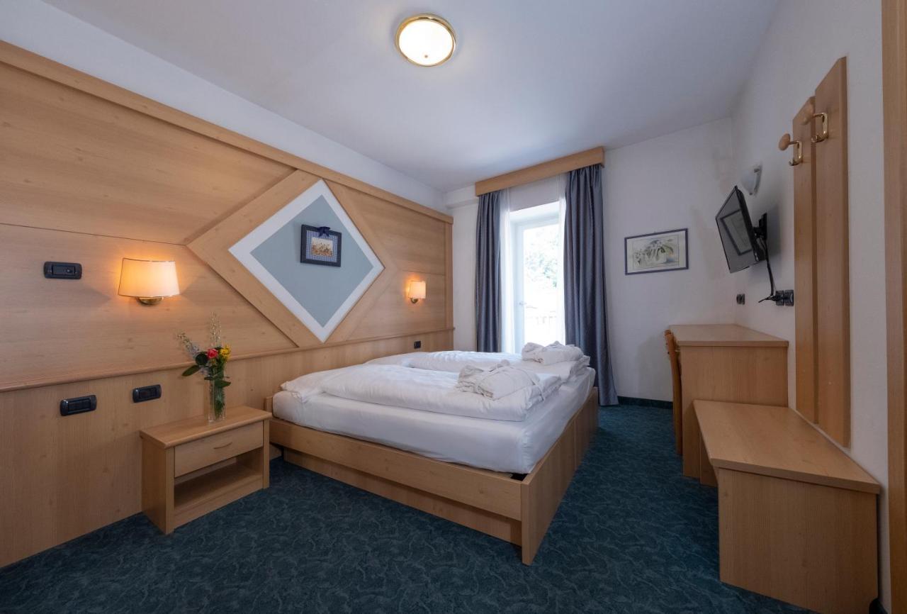 Hotel Italia Castello-Molina di Fiemme Zewnętrze zdjęcie