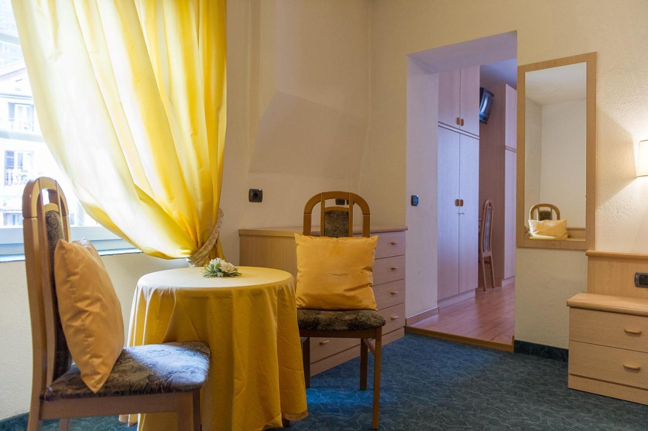 Hotel Italia Castello-Molina di Fiemme Zewnętrze zdjęcie