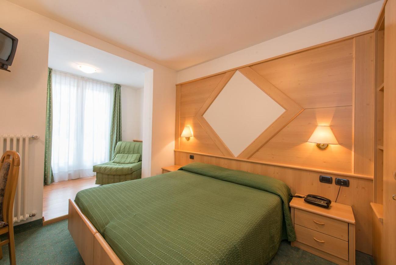 Hotel Italia Castello-Molina di Fiemme Zewnętrze zdjęcie