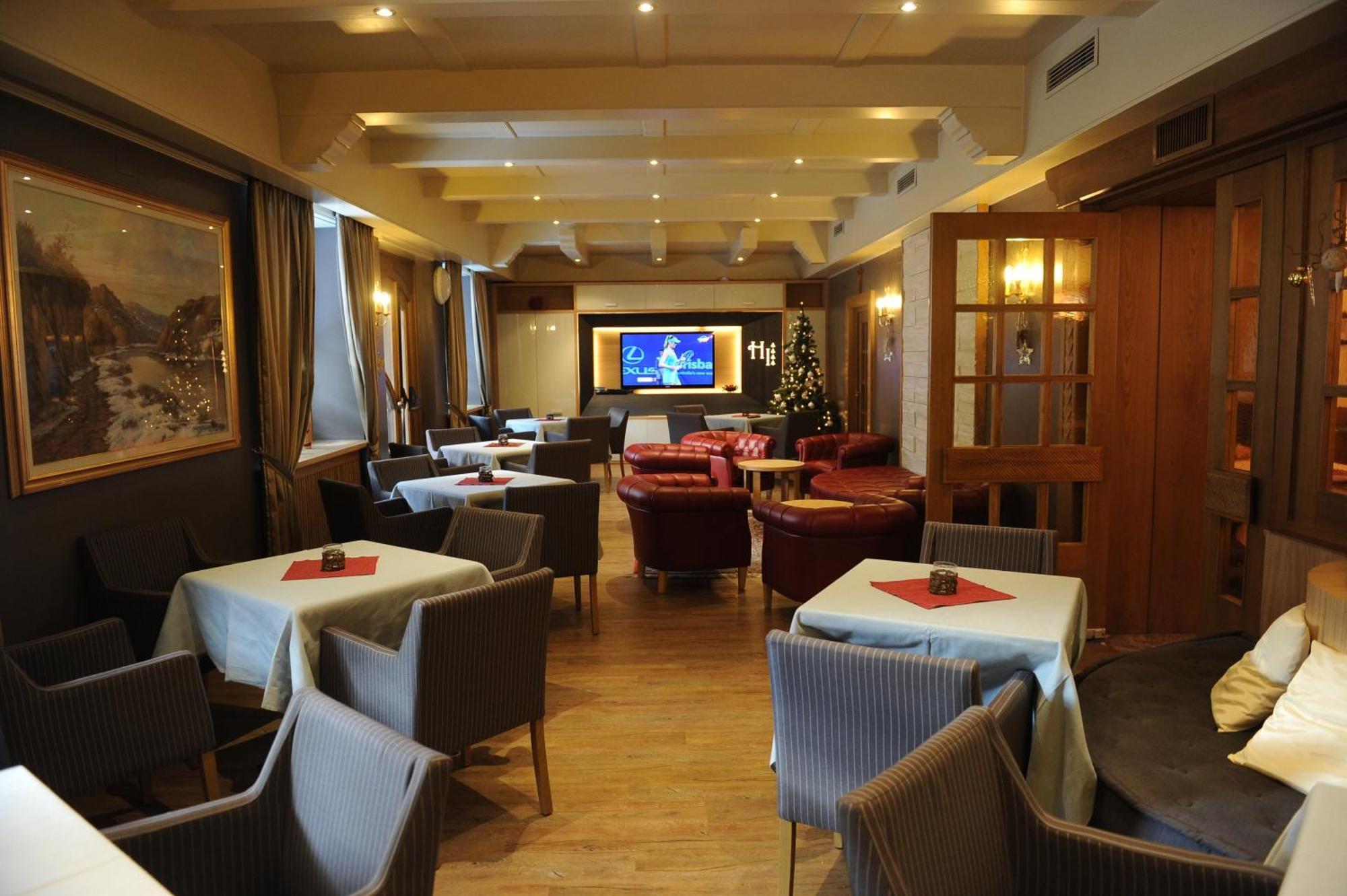 Hotel Italia Castello-Molina di Fiemme Zewnętrze zdjęcie