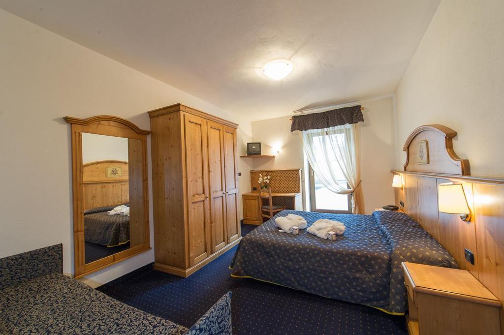 Hotel Italia Castello-Molina di Fiemme Pokój zdjęcie